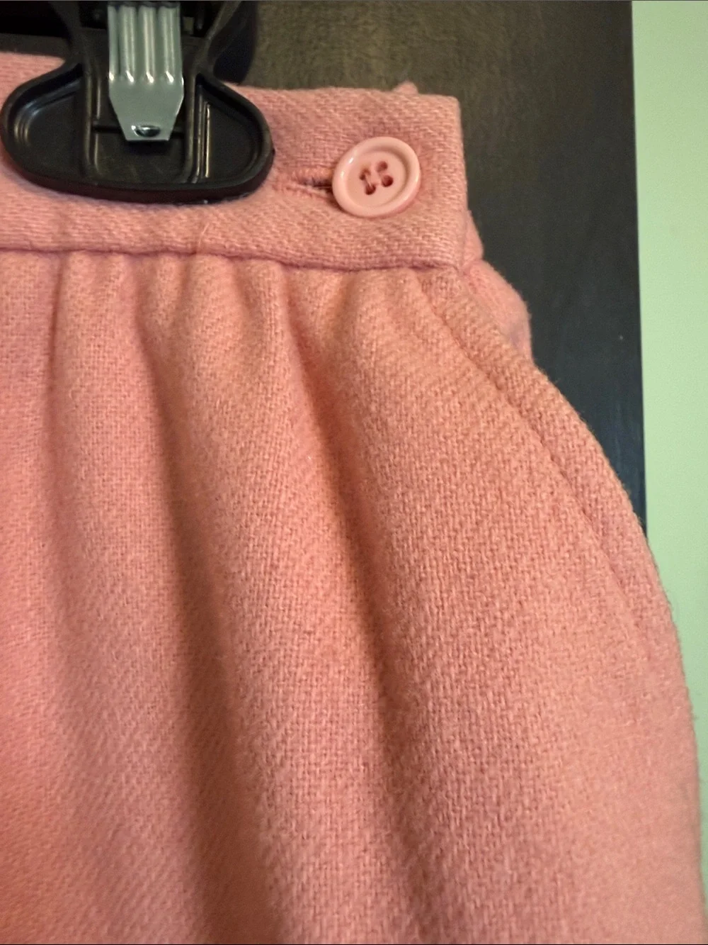 Vintage 70s/80s Jack Winter Pink 100% Wool Midi Skirt with Pockets. Size 12